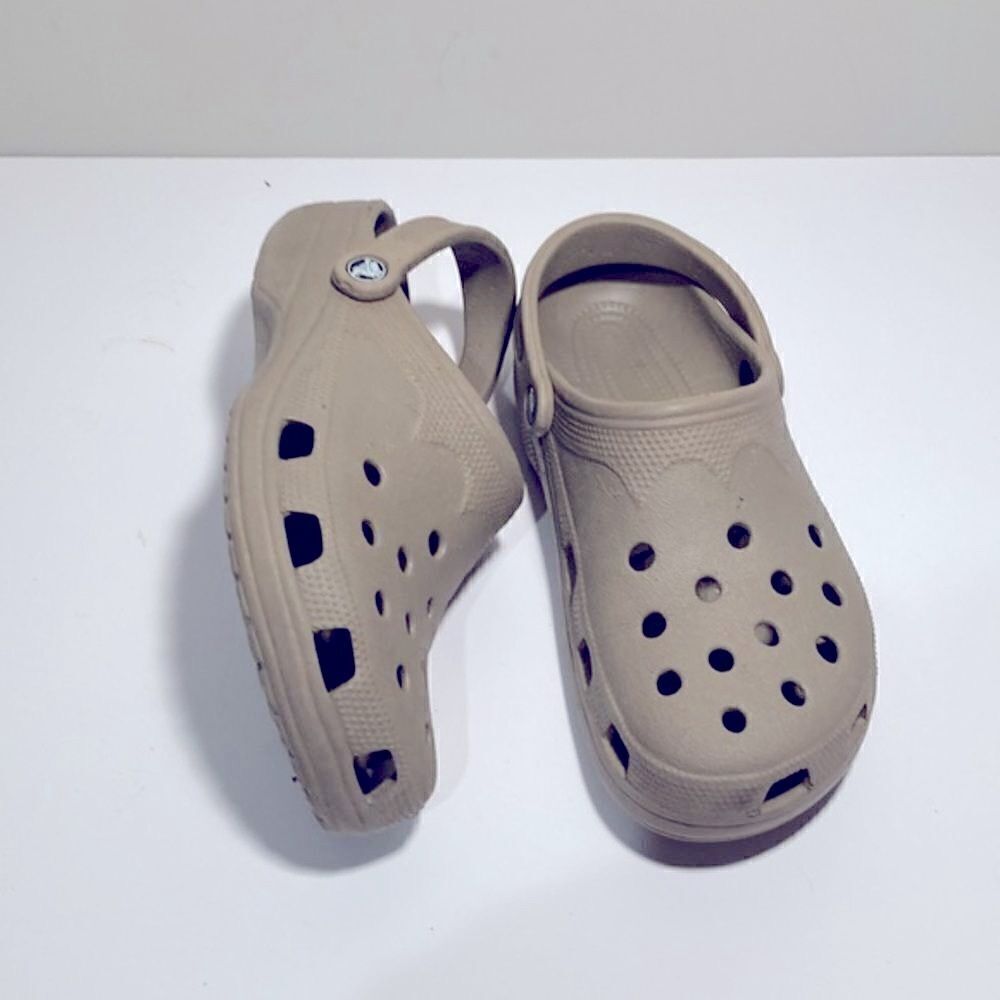 Crocs tan unisex sandals excellent condition